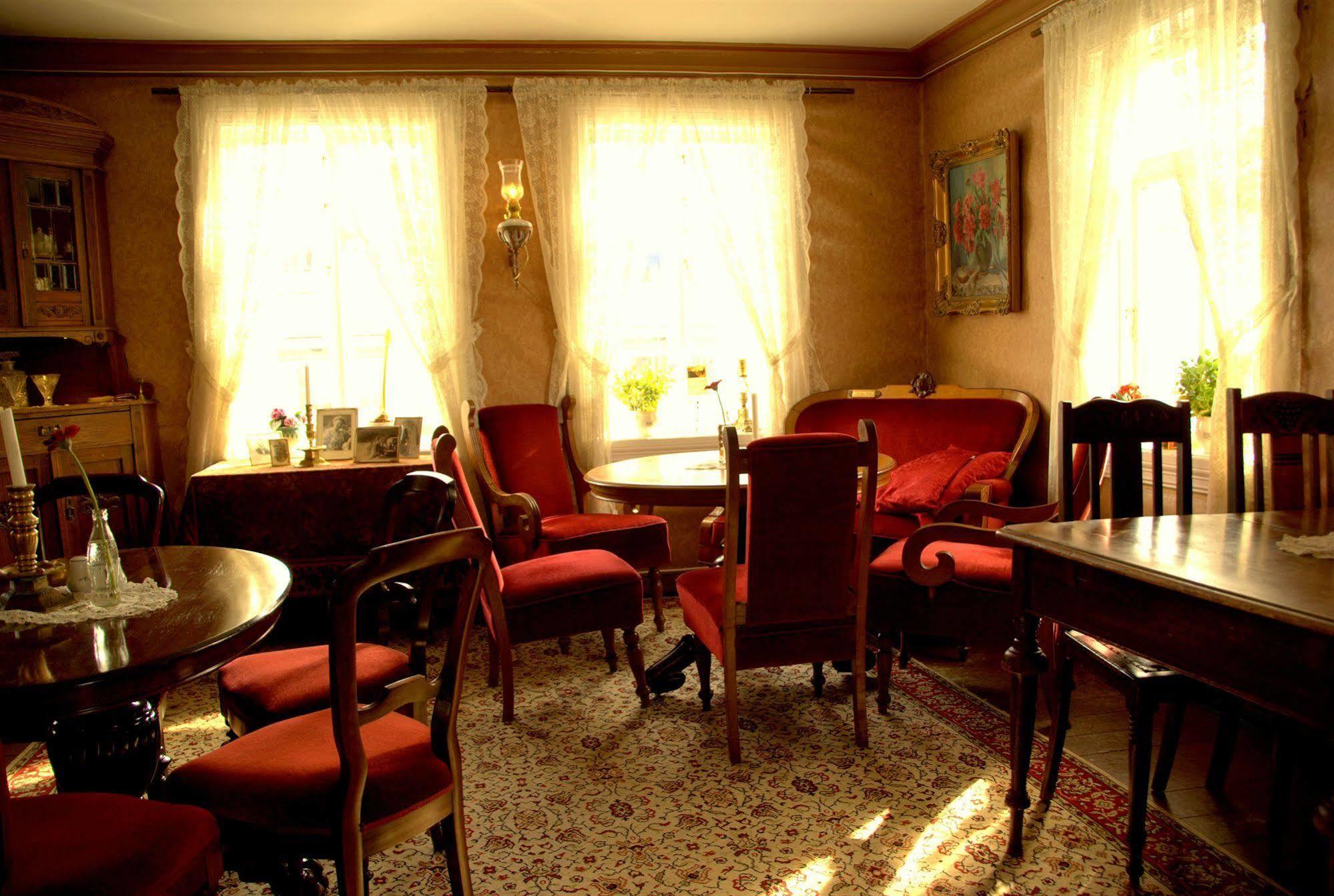 Paulsens Hotel Люнґдал Екстер'єр фото